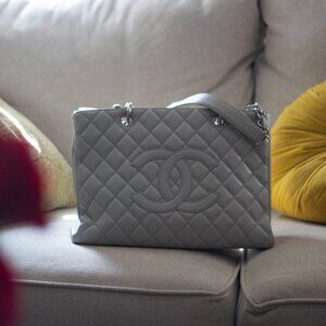 Chanel Grand Shopping Tote GST in Light Gray